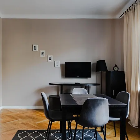 1-bedroom Center * ורשה
