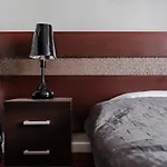1-bedroom Center
