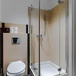 1-bedroom Center *